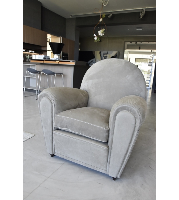 Vanity Fair Limited Edition Poltrona Frau Armchair