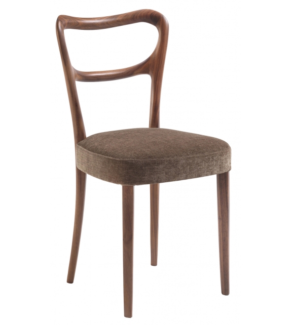 Noemi Porada Chair