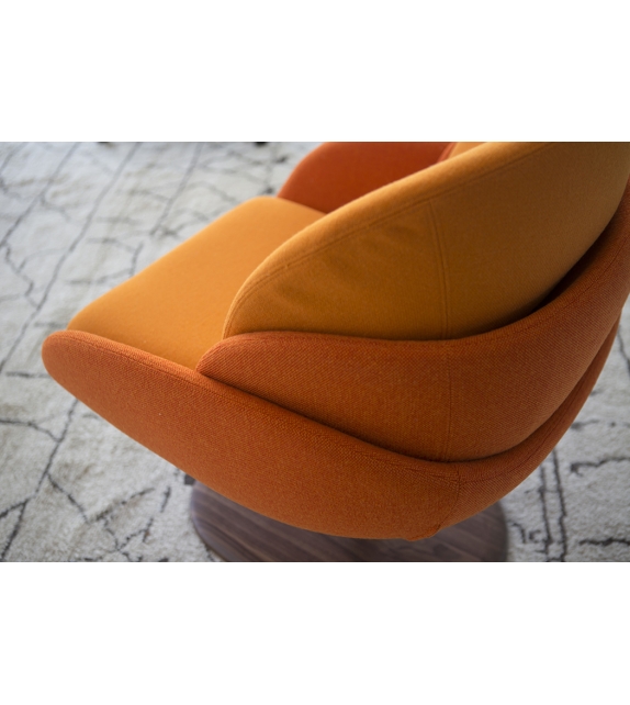 Opium Porada Armchair