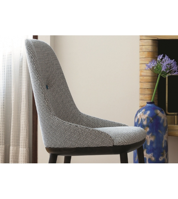 Connie Porada Chaise