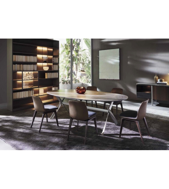 Gatwick Molteni & C Oval Table