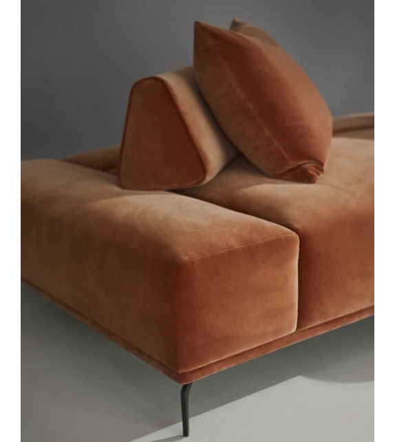 Define Wendelbo Sofa