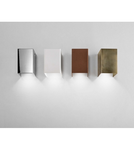 Kube Olev Wall Lamp