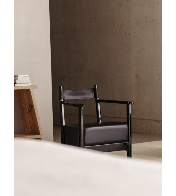 Toro Azucena Armchair