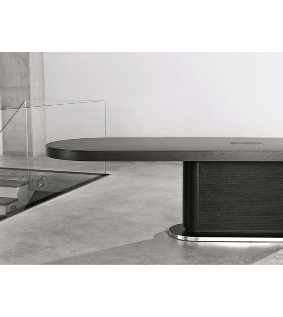 I.C.S. Ceccotti Collezioni Oval Table