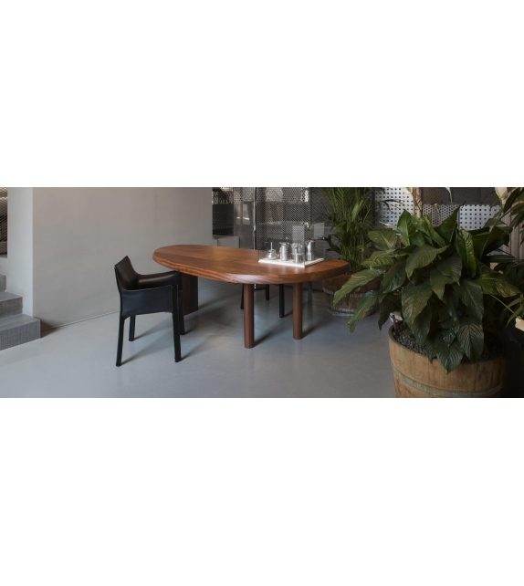 525 Table En Forme Libre Tavolo Cassina