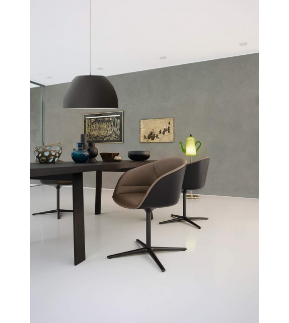 Kyo Walter Knoll Chair