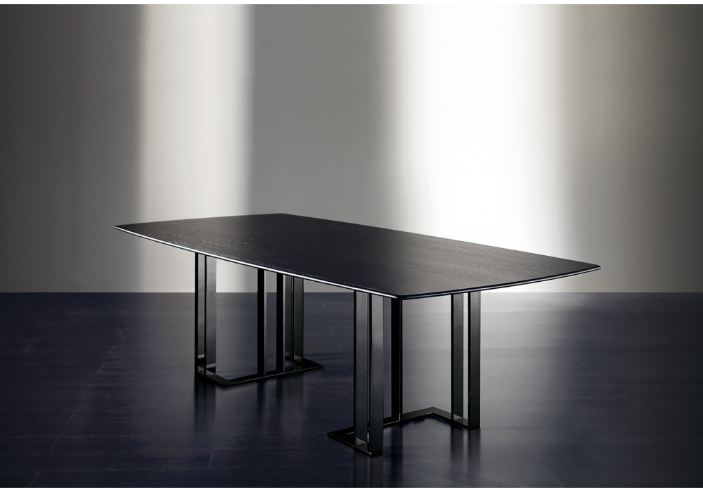 Charlie 2024 dining table