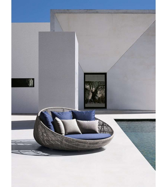 Canasta '13 B&B Italia Outdoor Circular Sofa