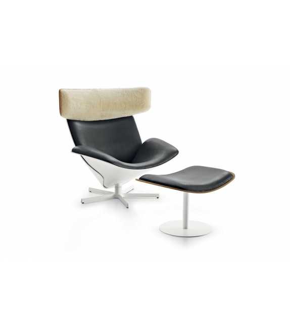 almora armchair