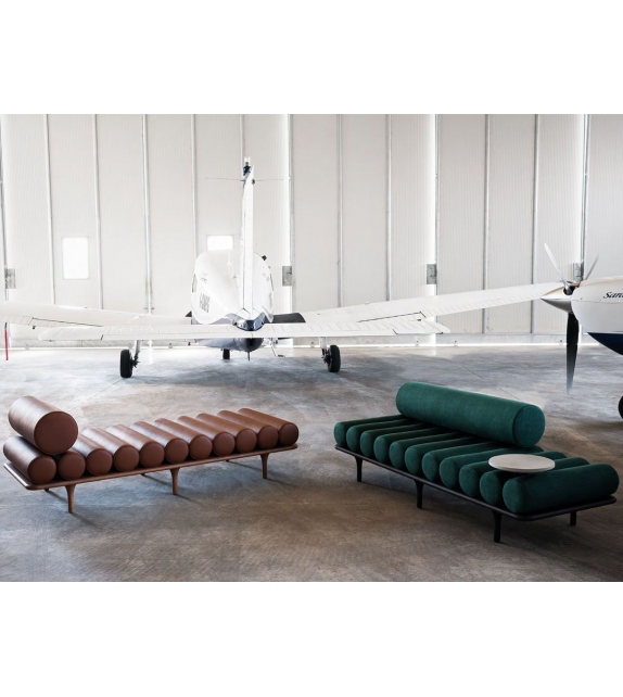 Five to Nine Daybed avec Table D'Appoint Tacchini