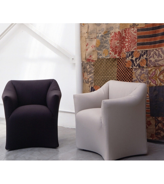 684 Armchair Cassina