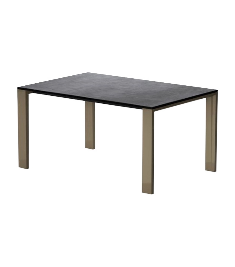 Naïa Ligne Roset Extendable Table