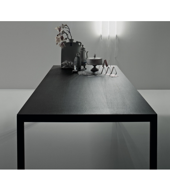 195 Naan Cassina Table