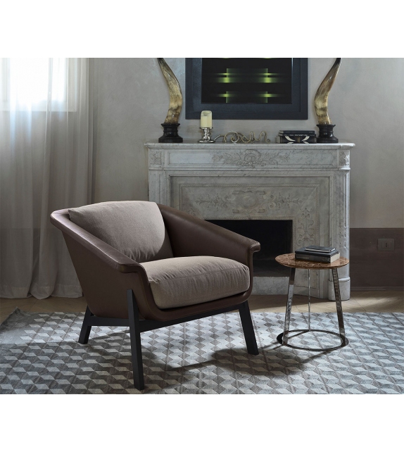 Sienna Casamania & Horm Armchair