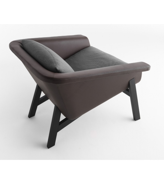 Sienna Casamania & Horm Armchair