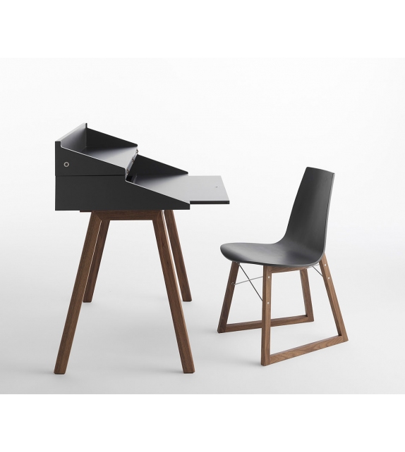 Ray Casamania & Horm Chair