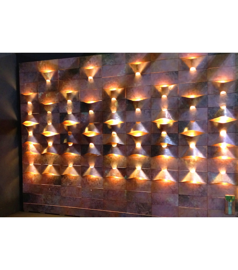 Lum Composition Quasar Wall Lamp