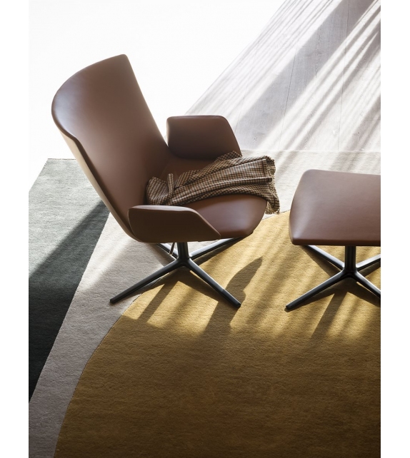 Calum Lounge Pouf Desalto Lounge Chair