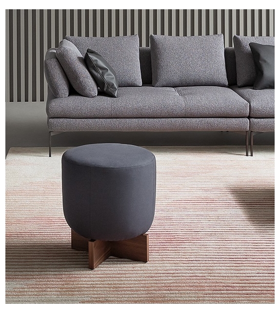 Cross Bonaldo Pouf