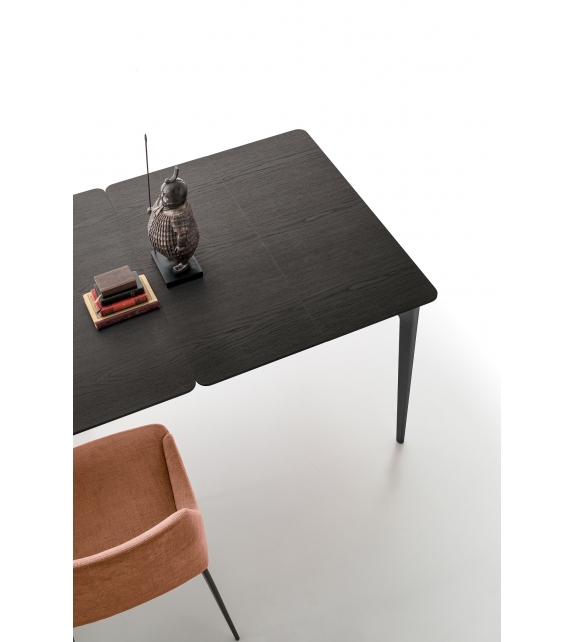 Liuto Alivar Table