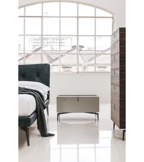 Kube Alivar Bedside Table