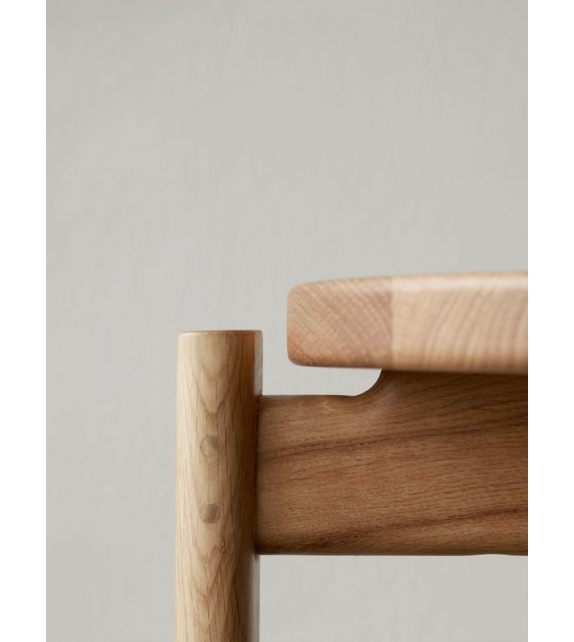 Passage Menu Stool