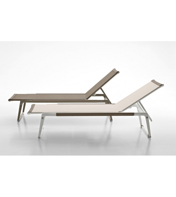 B&B Italia Outdoor Chaise Longue Mirto