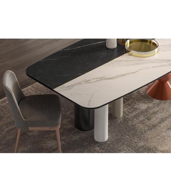 Nicole Gual Design Table