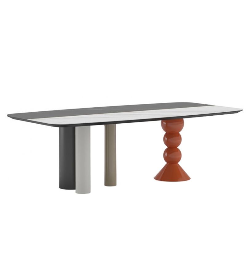 Nicole Gual Design Table