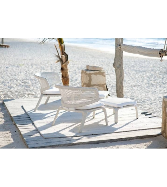 Seashell Lounge Chair Stackable Dedon