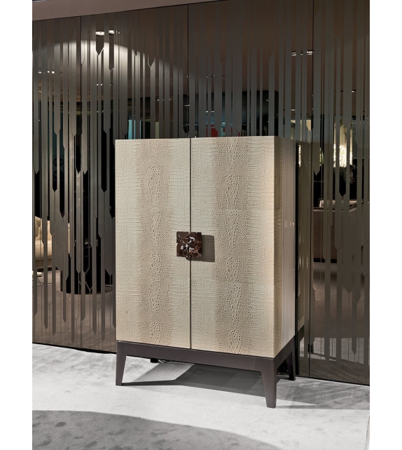 Grandeur Longhi Bar Cabinet