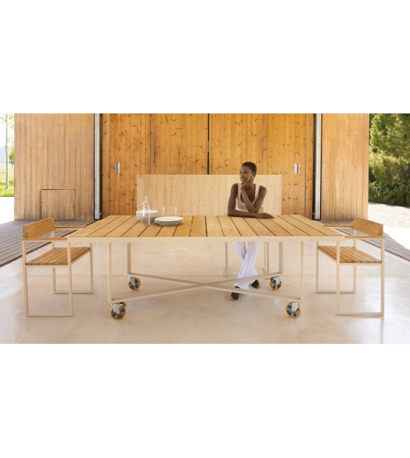 Vineyard Vondom Table