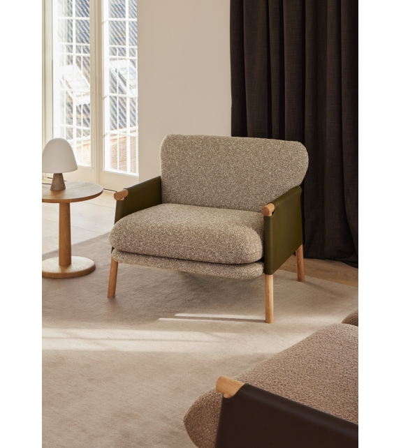 EJ 880 - Savannah Erik Jørgensen Armchair