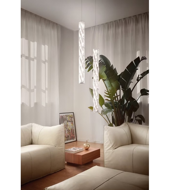 Hugo Vertical Slamp Lampada a Sospensione