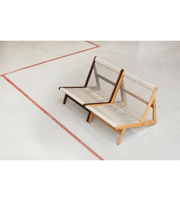 MR01 Initial Gubi Chair