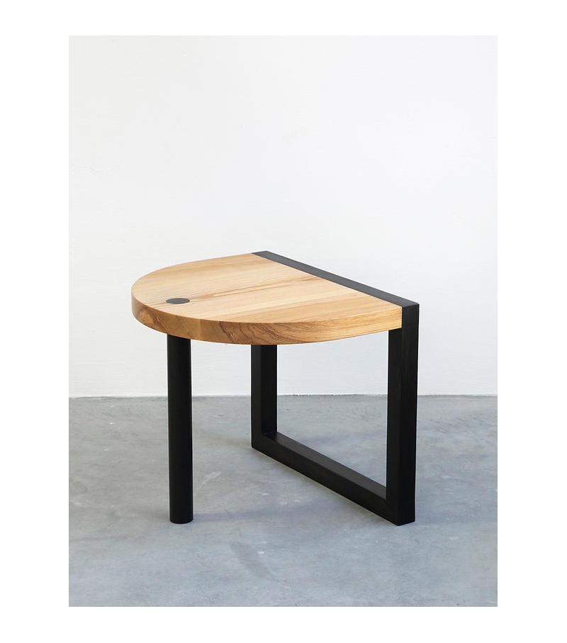 TRN 5 Pani Jurek Coffee Table