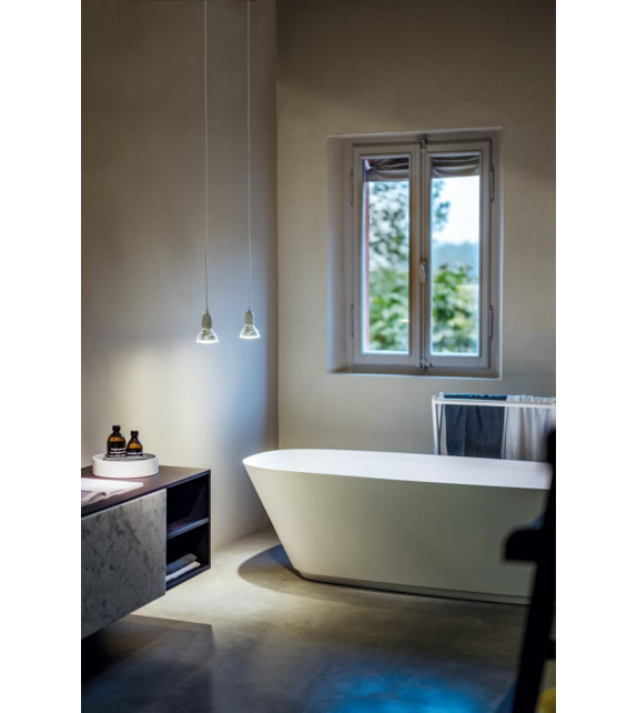 Neb Agape Bathtub