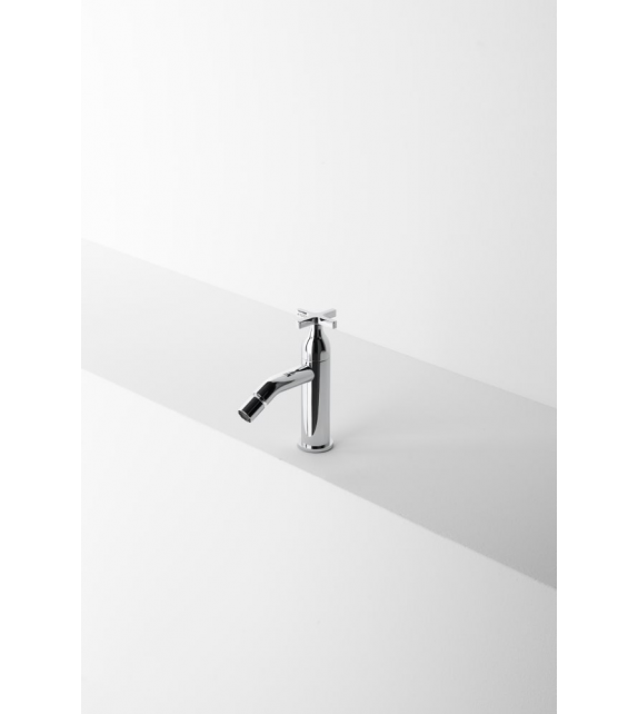 Memory Agape Single Hole Bidet Tap