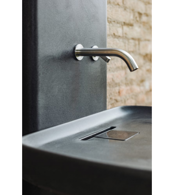 Square Agape Wall Mounted Tap