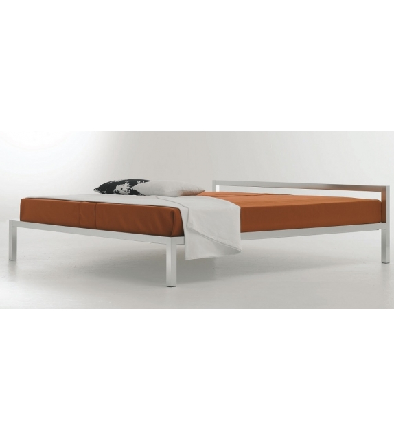 Aluminium Bed MDF Italia Lit