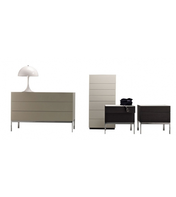 606 Metal Base Bedside Cabinet Molteni&C