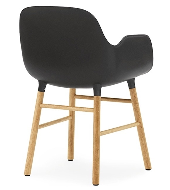 Form Normann Copenhagen Poltrona con Gambe In Legno