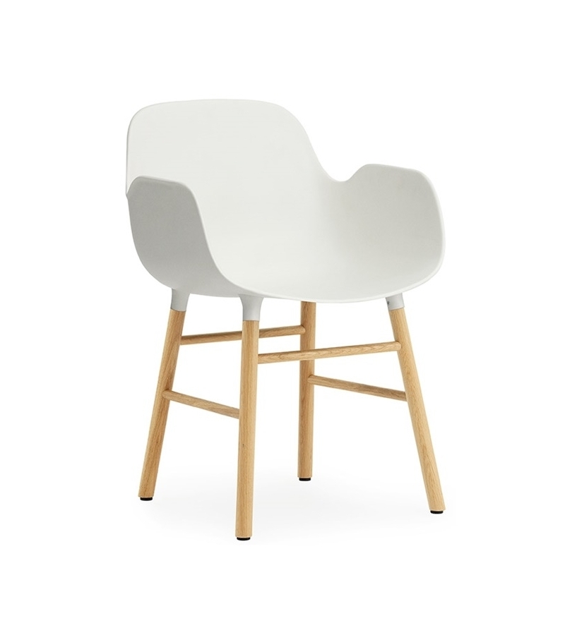 Form Normann Copenhagen Poltrona con Gambe In Legno