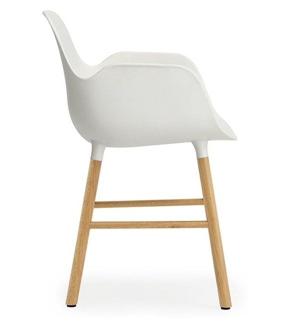 Form Normann Copenhagen Poltrona con Gambe In Legno