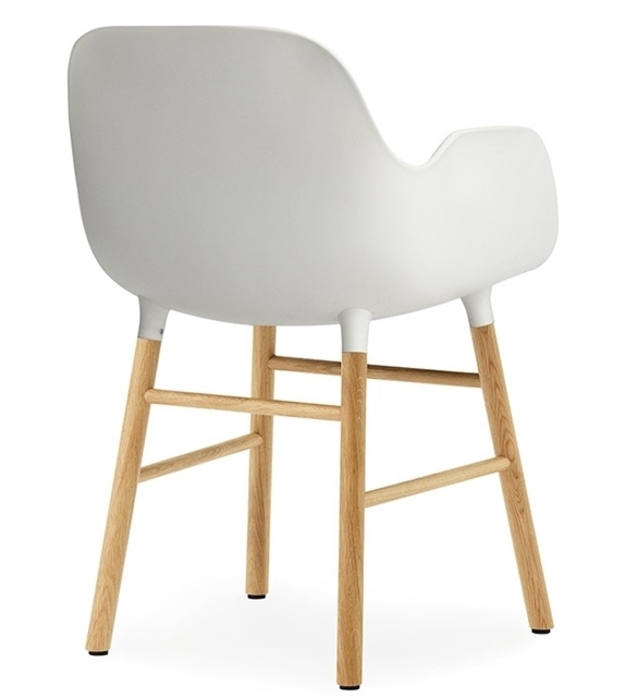 Form Normann Copenhagen Poltrona con Gambe In Legno