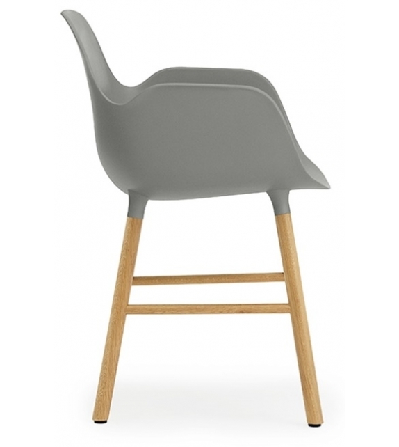 Form Normann Copenhagen Poltrona con Gambe In Legno