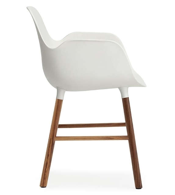 Form Normann Copenhagen Poltrona con Gambe In Legno