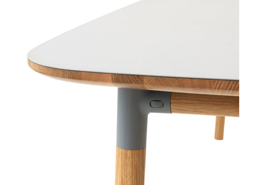 vliegtuig Sandy roltrap Form Normann Copenhagen Table Rectangular - Milia Shop
