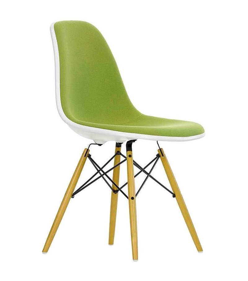 Eames Plastic Side Chair DSW Padded Vitra